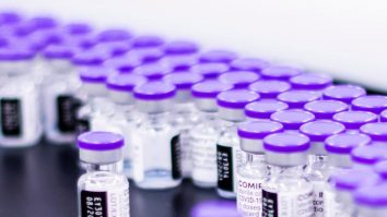 Analiză Politico: Țările UE au distrus vaccinuri COVID în valoare de 4 miliarde de euro. Care e situația în România