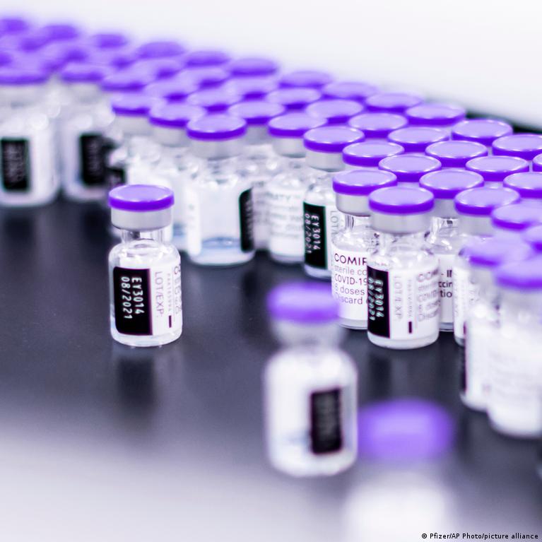 Analiză Politico: Țările UE au distrus vaccinuri COVID în valoare de 4 miliarde de euro. Care e situația în România