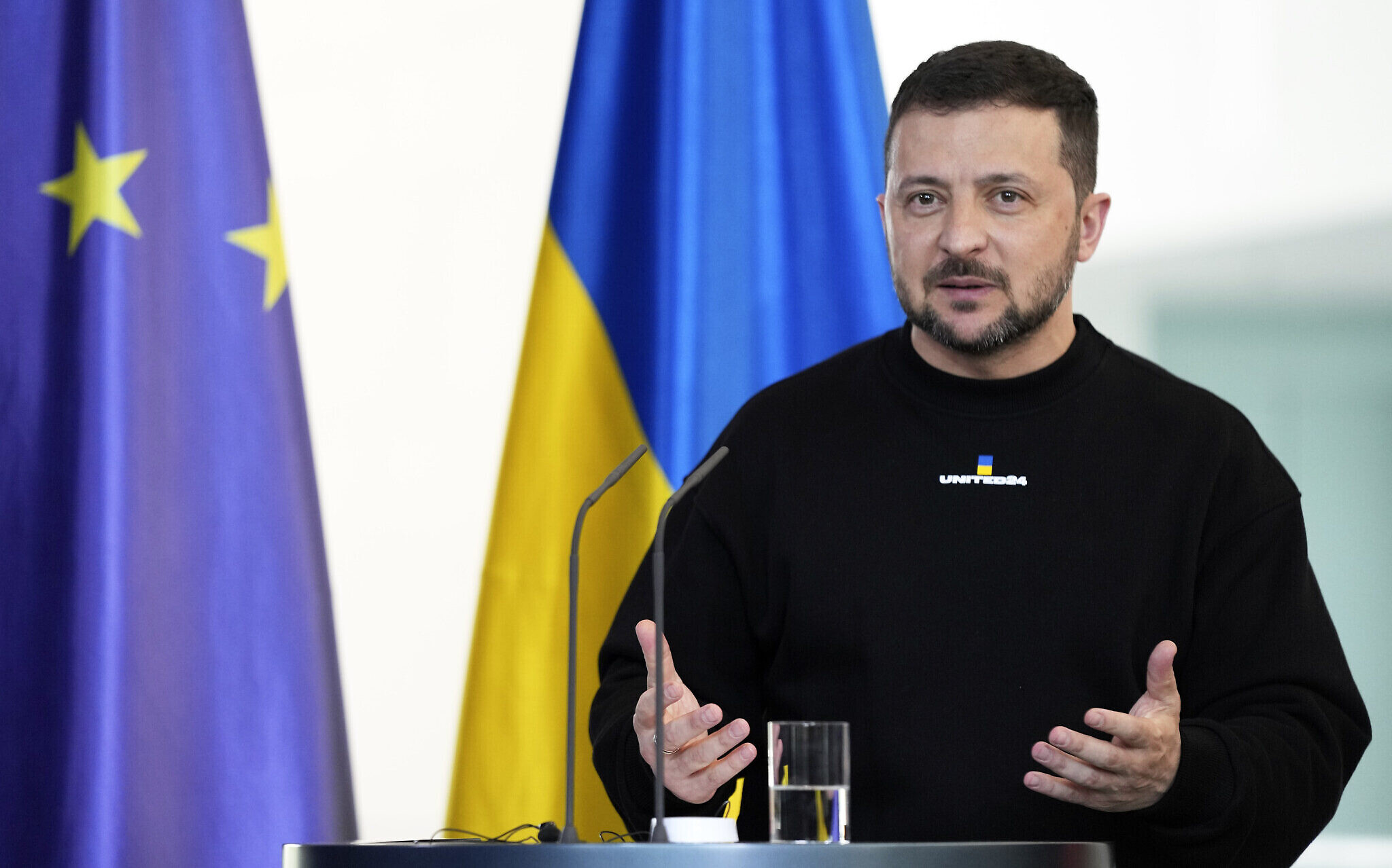 Zelenski: „Armata ucraineană caută 500.000 de noi soldați” 