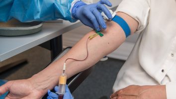 Ministrul Finanțelor vine cu vești bune pentru donatorii de sânge. Suma pe care o vor primi din 2024 va fi de 4 ori mai mare