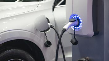 UE cere încărcătoare rapide pentru EV-uri, la fiecare 60 km de drum. Bogdan Alecu: „Avem astfel de stații pe majoritatea drumurilor importante din România”