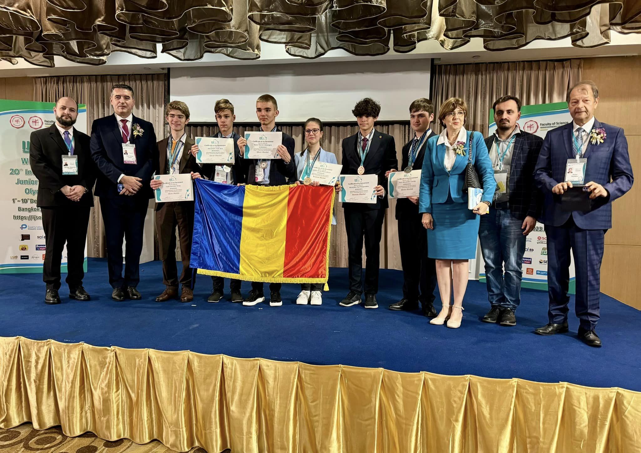 6 elevi români au obținut medalii la Olimpiada Internațională de Științe pentru Juniori din Thailanda. Toți elevii vin de la școli de stat