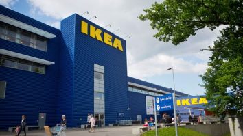 Ikea anunță întârzieri după atacurile din Marea Roșie. Ce spune compania