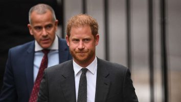 Tribunalul din Londra a decis: Prințul Harry a fost victima pirateriei telefonice a tabloidelor din Marea Britanie