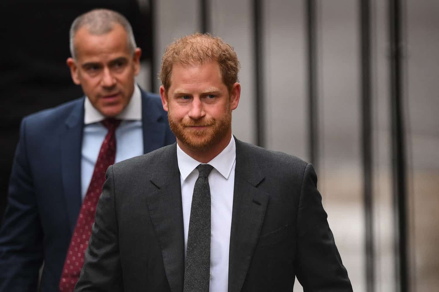 Tribunalul din Londra a decis: Prințul Harry a fost victima pirateriei telefonice a tabloidelor din Marea Britanie