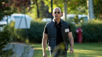 Cum e să fii vecin cu Bezos? Dezvăluirile comunității exclusiviste din Hunts Point