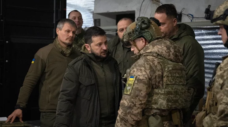 Zelenski spune că liniile de aprovizionare militară ale Rusiei încetinesc. Luptele continuă pe frontul din Ucraina