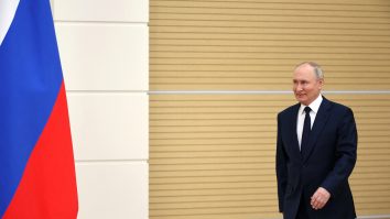 Putin spune că e gata să negocieze cu SUA și UE viitorul Ucrainei