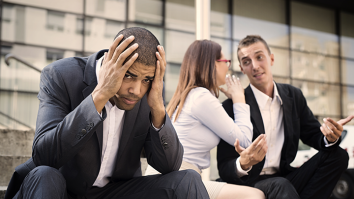 STUDIU. Bărbații, mai afectați de bullying-ul la locul de muncă decât femeile. Cum oprim fenomenul?