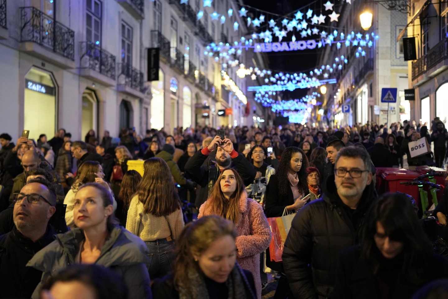 Populația mondială a crescut cu 75 de milioane de locuitori în 2023 și va depăși 8 miliarde la 1 ianuarie