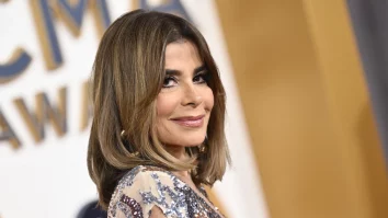 Paula Abdul îl acuză în instanță pe Nigel Lythgoe, producătorul „American Idol’, de agresiune sexuală