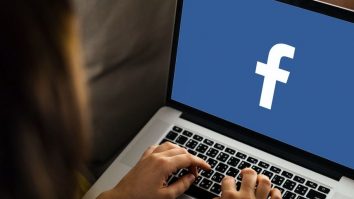 Facebook împlinește azi 21 de ani. Cum a apărut rețeaua în 2004, în camera de cămin a lui Mark Zuckerberg