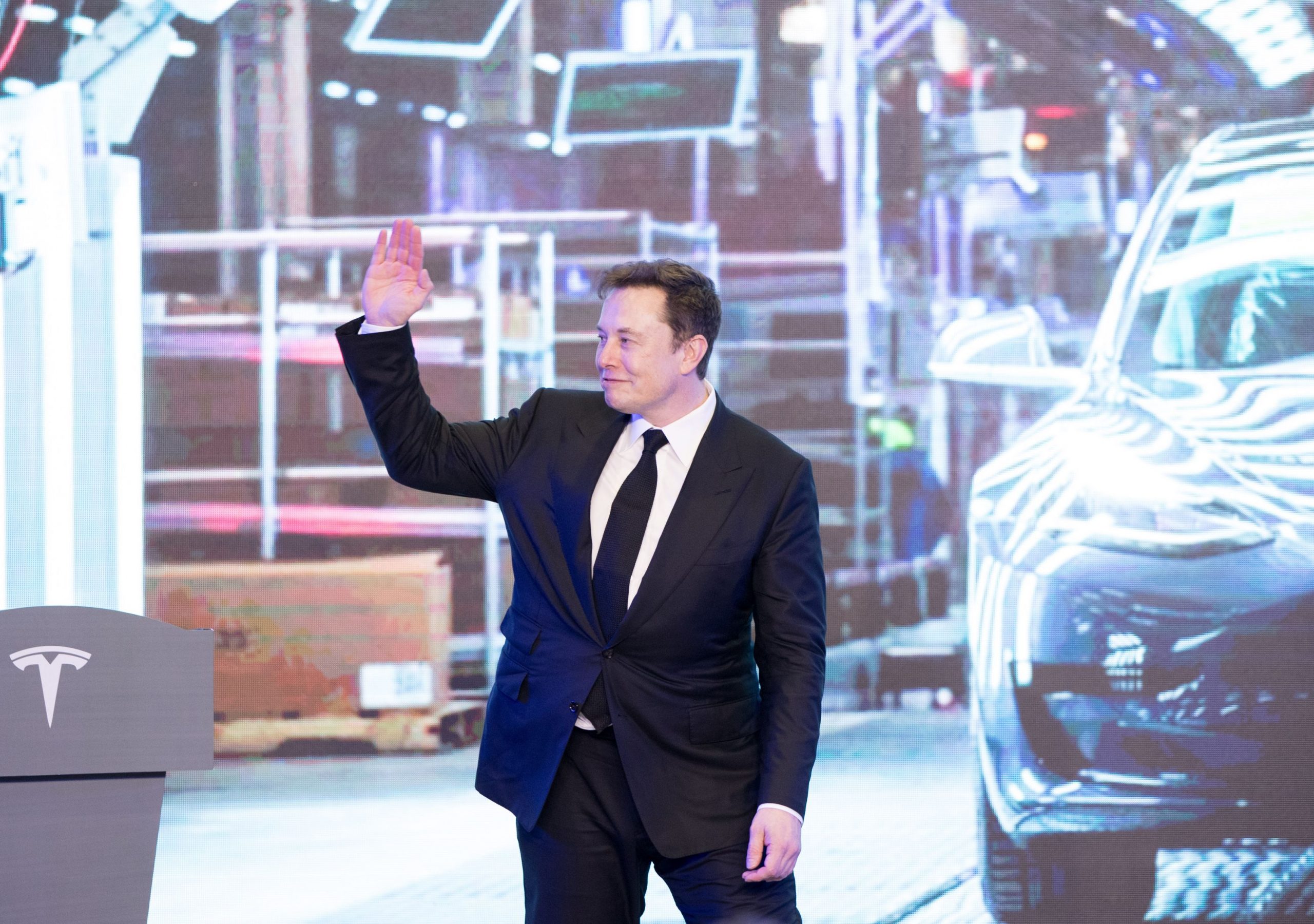 Elon Musk își deschide propria școală și universitate