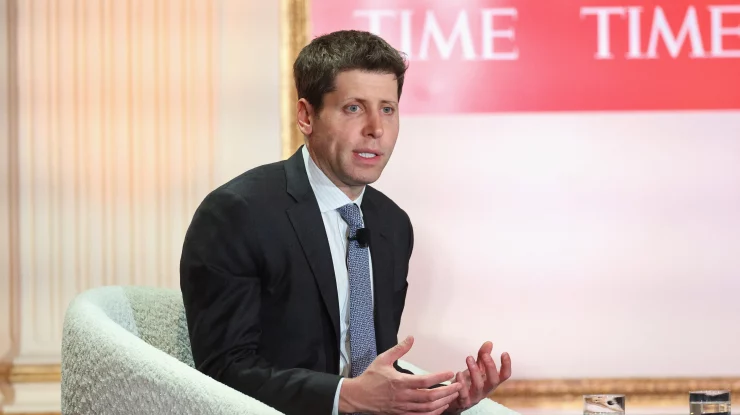OpenAI și riscurile inteligenței artificiale: Dezvăluirile lui Sam Altman pentru revista TIME, care l-a desemnat „CEO-ul Anului 2023”