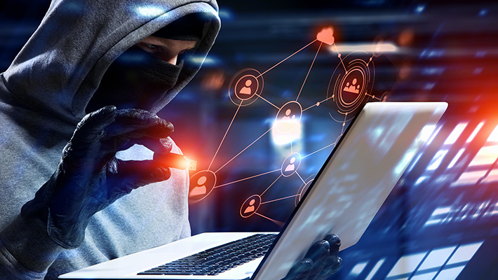 Cei mai „periculoși” oameni din mediul online în 2023. Ce nume cunoscute ocupă primele locuri