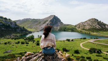 Sezonul estival a adus o scădere în turismul local, tras în jos de un număr mai mic de turişti români care şi-au petrecut vacanţele în România