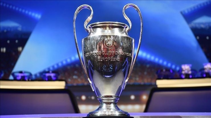 Astăzi a avut loc tragerea la sorți pentru optimile UEFA Champions League. Napoli – Barcelona este cap de afiș