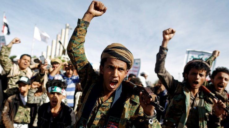 Cine sunt rebelii Houthi și de ce atacă navele din Marea Roșie? Cum sunt implicați aceștia în războiul Hamas-Israel