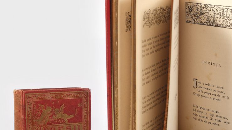 Dintre sute de titluri, care e eminescian? Primul volum cu versurile poetului, „Poesii”, a fost realizat în 1883 de Titu Maiorescu