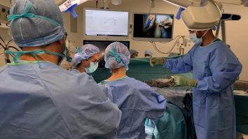 Concurența pentru dezvoltarea implanturilor cerebrale este acerbă. Mii de cereri de la oameni gata să facă pasul