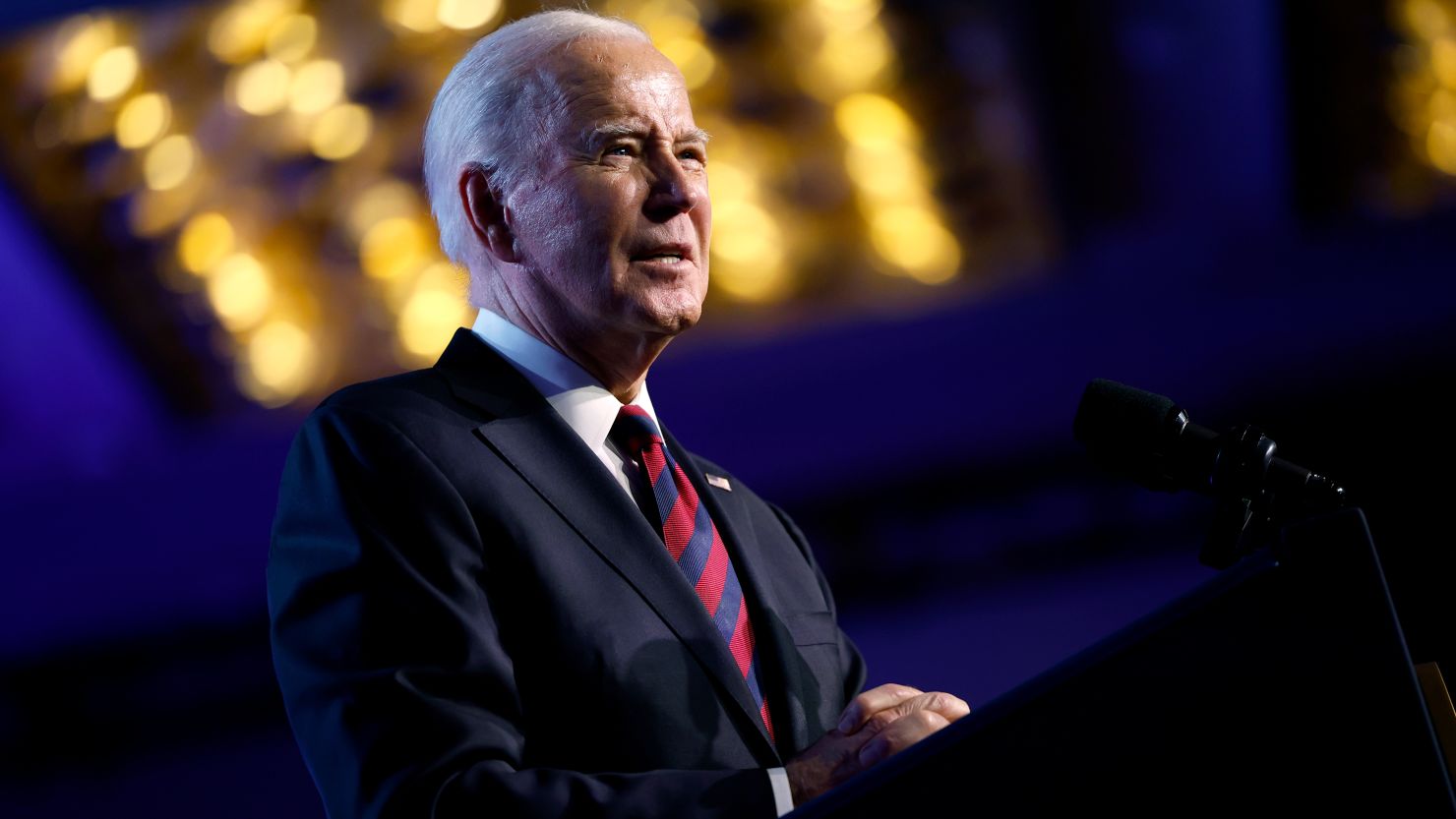 Joe Biden anunță suspendarea construcțiilor de noi terminale GNL din cauza crizei climatice