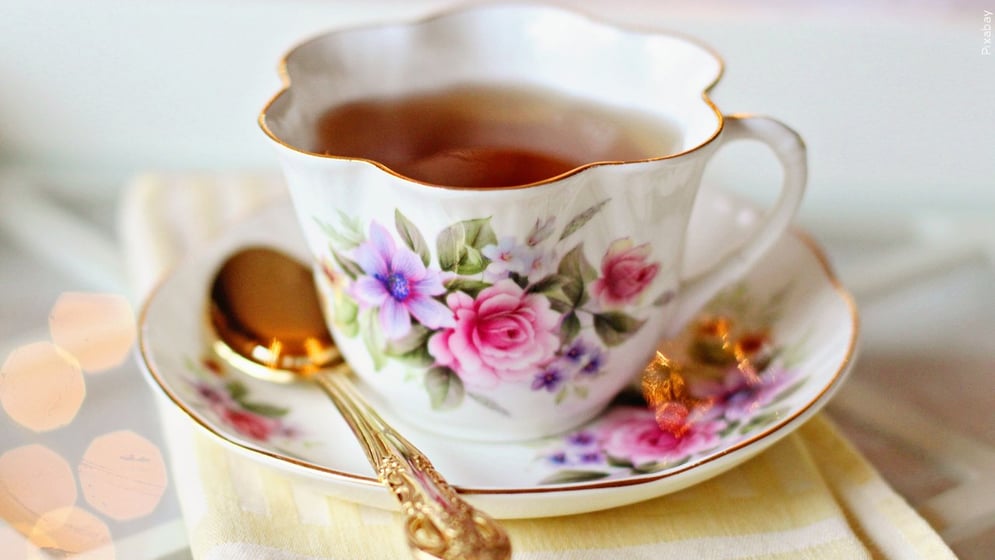 O chimistă americană îi supăra pe britanici cu sfaturi despre ceai, iar ambasada americană pune paie pe foc