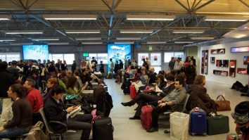 Peste 400 de zboruri au fost anulate în Spania. Muncitorii intră în grevă