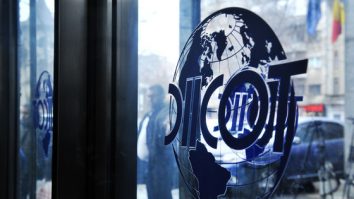 Foşti şi actuali angajaţi MAI ar fi implicaţi într-un dosar penal vizând trafic de migranţi. Procurorii DIICOT au emis 67 de mandate de percheziţie