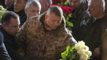 FT: Zelenski se pregăteşte să îl înlocuiască pe comandantul şef al Forţelor Armate ale Ucrainei / Ar fi cea mai importantă remaniere de la începutul războiului