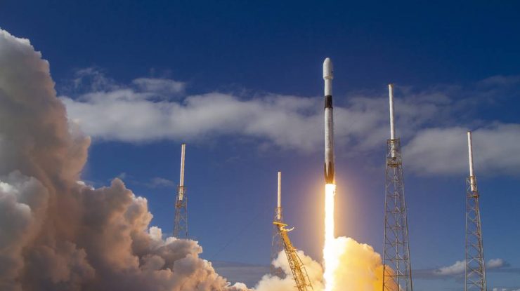 Rusia încearcă să blocheze accesul Ucrainei la rețeaua Starlink a lui Musk. Războiul electronic îi îngrijorează pe analiști