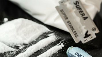 Cocaină disimulată în pachete cu cafea. Patru persoane, reţinute în Capitală