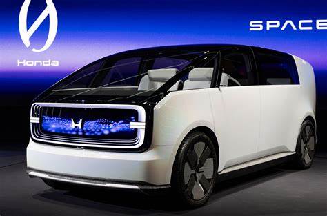 Honda concurează cu Tesla CyberTruck la CES 2024. Primele modele vor ajunge pe piețele nord-americane în 2026