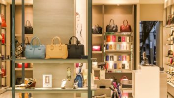 Crește piața globală a modei de lux. Analist: „Tendința de consum este mai lentă pentru că foarte mulți dintre consumatori și-au redus veniturile”