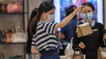 Made în China sau made for China? În 2023, asiaticii au dat pe lux cu 50% mai mulți bani față de 2022