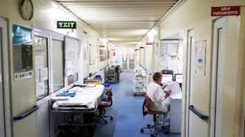 Situația sistemului de sănătate din România este dezastruoasă. Jumătate din spitalele Ministerului Sănătății nu sunt autorizate ISU