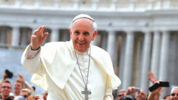 Papa Francisc a decis, în ultima clipă, să nu mai țină discursul din timpul slujbei din Duminica Floriilor. Ce s-a întâmplat cu Suveranul Pontif