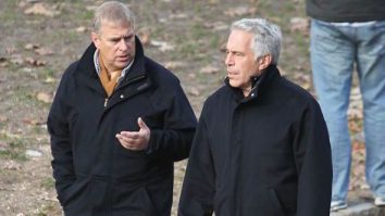 Documente judiciare susțin că Jeffrey Epstein ar fi făcut înregistrări sexuale cu prințul Andrew, Bill Clinton și Sir Richard Branson