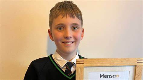 Un băiat de 12 ani din Devon l-a depășit pe Einstein la testul Mensa. Câte puncte a obținut Rory Bidwell