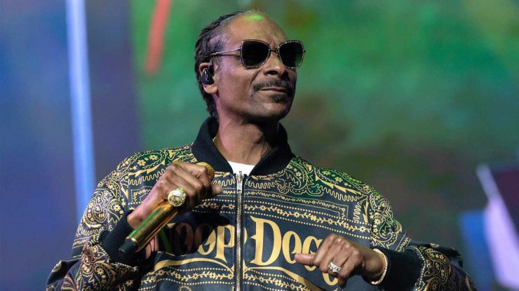 Snoop Dogg își declară iubirea pentru Trump, după ani de zile în care l-a ironizat. În 2017, fostul președinte al SUA a sugerat chiar arestarea lui Snoop
