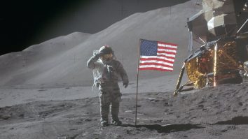Pericolele cursei către Lună. Astronomii cred că este timpul să ne protejăm
