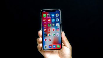 Tastatura fizică revine pe iPhone de la 1 februarie