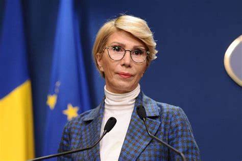 Ministrul Culturii își repetă mesajul cu care a început anul: „Cifrele arată îngrijorător pentru noi, ca ţară. Oamenii se îndepărtează de cultură”