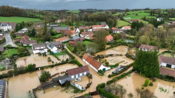 Nordul Franței este din nou sub ape. Nivelul inundațiilor a depășit doi metri