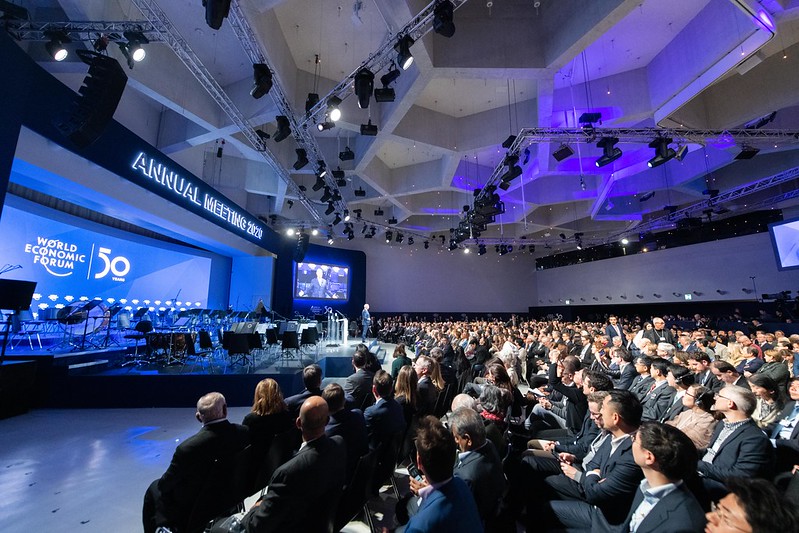Raport îngrijorător înaintea reuniunii de la Davos. Care sunt cele mai mari riscuri globale în 2024, anul alegerilor