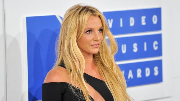 Britney Spears își cere iertare față de Justin Timberlake pentru dezvăluirile pe care le-a făcut în autobiografia sa