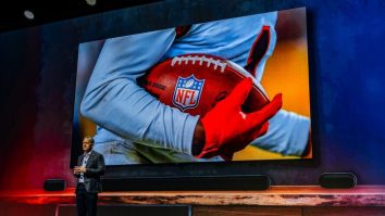 Ce vedem la CES 2024? LG prezintă noutăți în televizoare OLED, laptopuri Gram și soundbar-uri subțiri