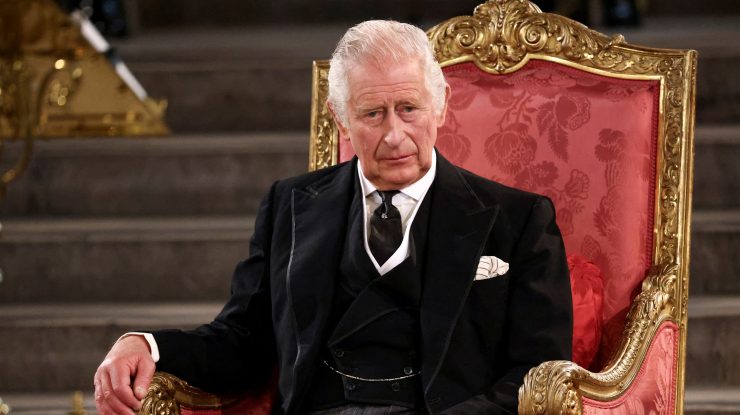 Regele Charles al III-lea caută un expert în securitate cibernetică. Ce salariu îi oferă?