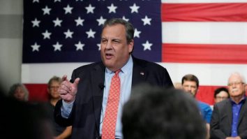 Criticul lui Trump, Chris Christie, renunță la cursa pentru Casa Albă
