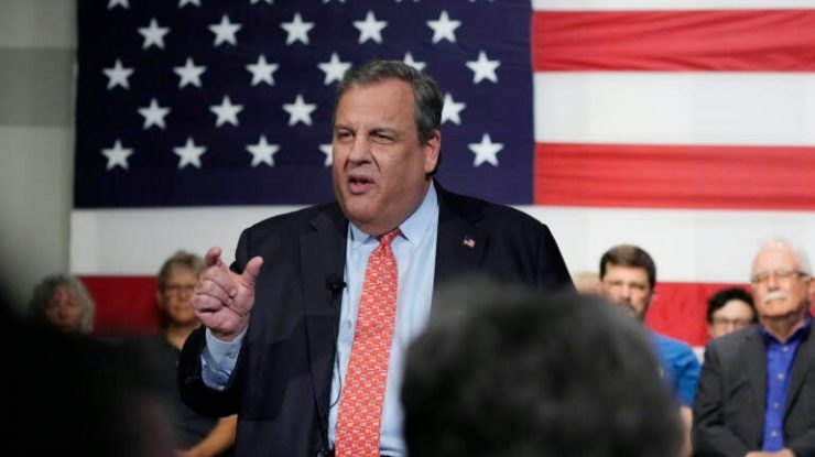 Criticul lui Trump, Chris Christie, renunță la cursa pentru Casa Albă