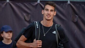 Victor Cornea ajunge în turul doi la Australian Open. Ana Bogdan a fost eliminată din turneu